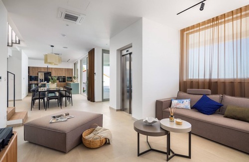 Celina Villa | NEW Boutique Villa Nana with SPA zone, Heated pool and elevator