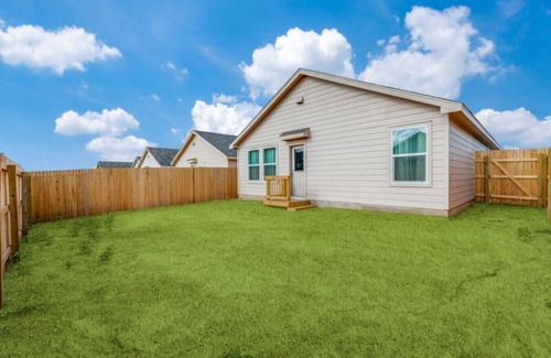 New Braunfels House | New Braunfels Serene Gateway