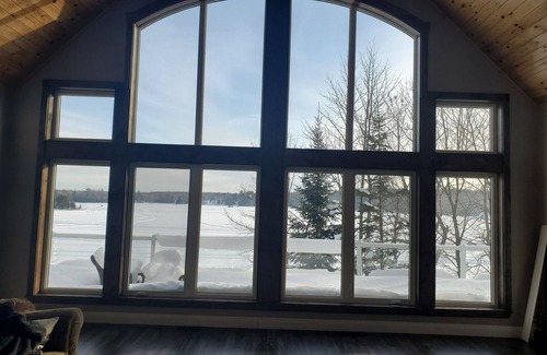 Dunchurch Cottage | New build luxury Lakehouse on stunning Whitestone Lake
