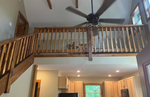 Townsend Cabin | New Built cozy cabin Peaceful Side, Townsend, TN, Laurel Valley, no steep roads