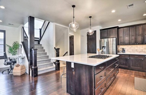 Martinez Park House | New! Chic Abode: Downtown Fort Collins