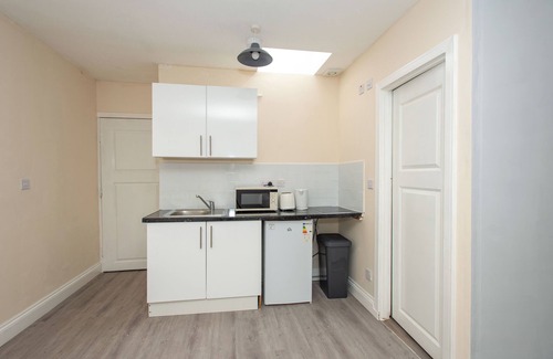 London Borough of Bromley Apartment | *New* Cosy Studio 1 Zone 6
