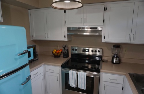 Prince Tucson House | “New” Cozy Central Townhouse 2bed/2bath with garage