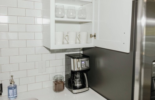 Saxon House | NEW Cozy Pair Townhome unit 2 in Spartanburg