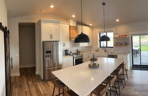 Desert Aire House | New Custom Multi Master + Sleeping Room Golf Course Home w/Outdoor Living Area
