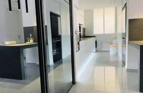 Bat Yam Apartment | NEW!-Delux Best Suite 1 Minute From TLV