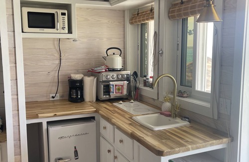 Spanish Wells House | New! Discounted! TWO waterfront tiny cottages