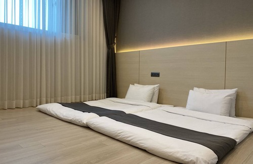 Donghae Hotel | New Donghae Hotel