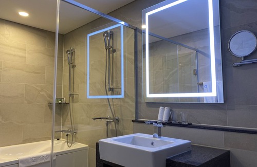 Donghae Hotel | New Donghae Hotel