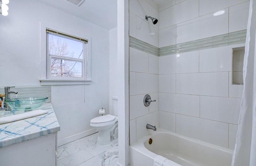 Southeast Boise Apartment | New Downtown Boise on Bsu Campus 3 Beds Sleeps 6