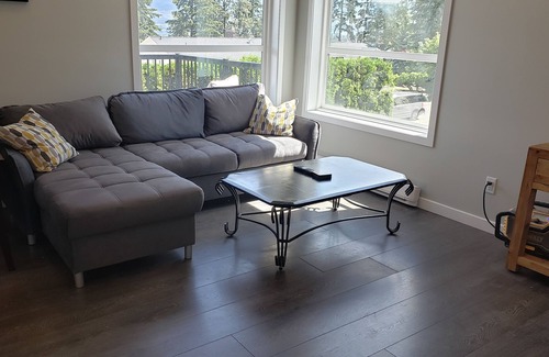 West Kelowna Estates Apartment | New executive Carriage Home LICENSE # 9175