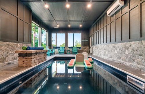 Sevierville House | New Explorer's Hideaway,Mtn View, Firepit,Upscale