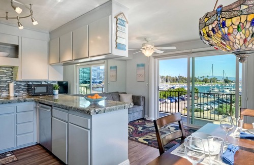Coronado Condo | *NEW*Fantastic Location! Large Balcony Overlooking Yacht Club. Walk to Hotel Del