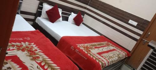 Vrindavan Hotel | New Gayatri place Near by prem mandir