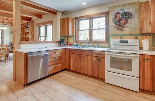 Franconia House | New Hampshire Getaway Near Hiking & Biking!