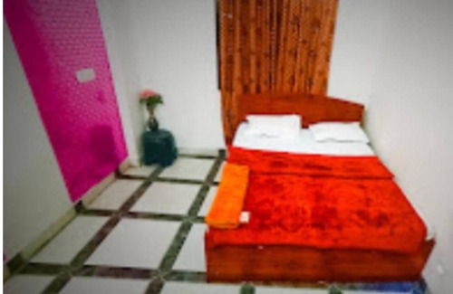 Maheshwar Hotel | New Hotel Shree Radha Krishna Palace