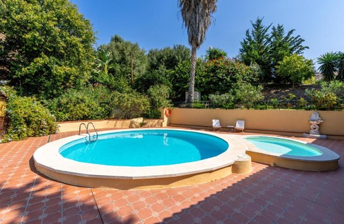 Malaga-Este House | New House in Malaga Nature