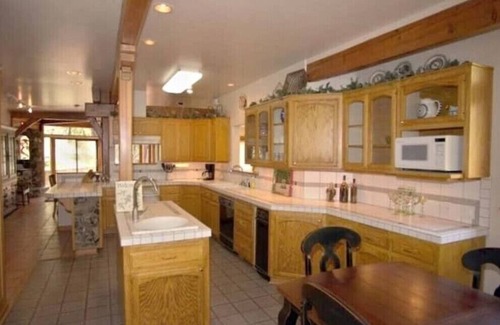 El Portal House | NEW Hunter House Retreat - 10.6 mi from Yosemite