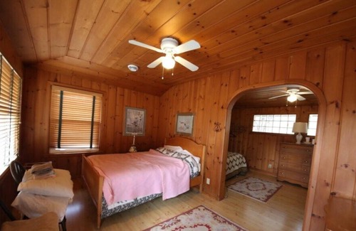 Detroit Lakes Cabin | NEW! Lake Melissa 5 Bedroom Charming Cabin