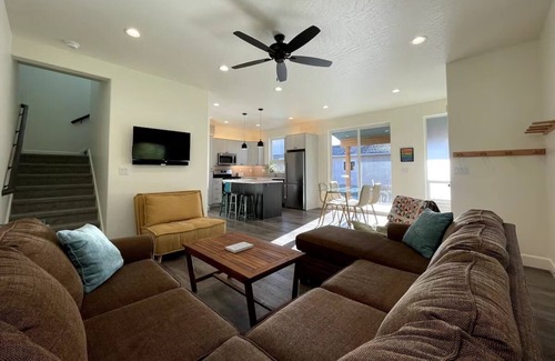 Ponderay House | New Lake & Ski Home
