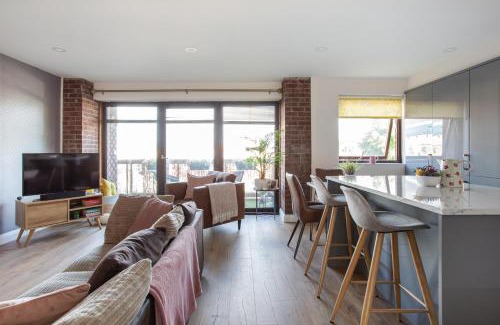 Belfast Apartment | New Lisburn Road Apartment - Free Parking