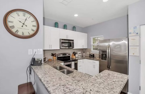 Bay Lake House | New listing 4 Beds/3 Baths Lucaya Village