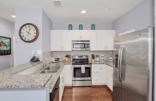 Bay Lake House | New listing 4 Beds/3 Baths Lucaya Village