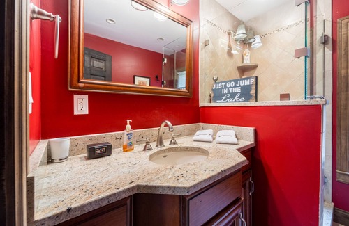 Woodbury House | NEW LISTING! BlackWoods Old Country Home by RedAwning