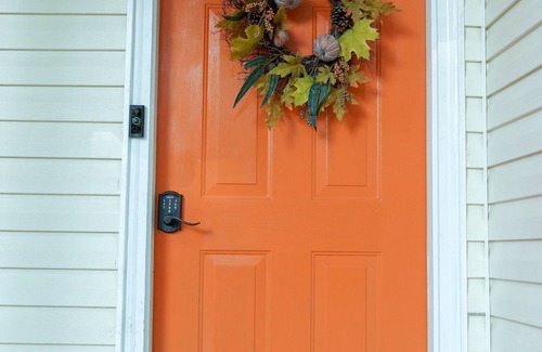 Maryville House | NEW LISTING. Close to hospital. downtown & parks.