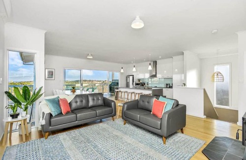 Goolwa Beach House | NEW LISTING DISCOUNT - Dunescape 4BR with Sea Views