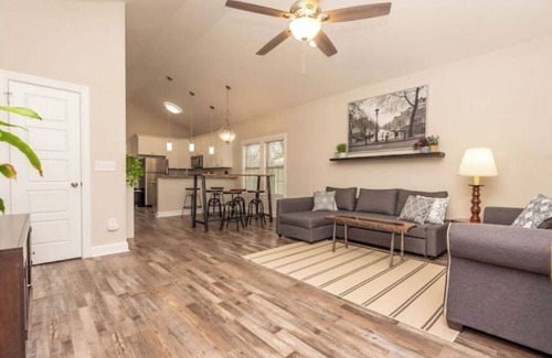 Kannapolis House | New listing Modern 3 Bedroom Kannapolis House!