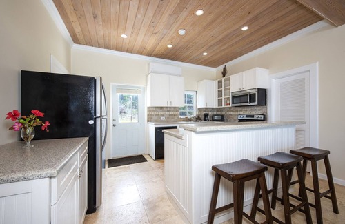 Rainbow Bay House | New Listing! Remodeled Beachfront House with Pool