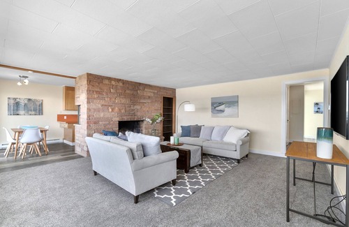 Vashon Island House | New listing! Seascape Cottage - A Vashon Island waterfront retreat