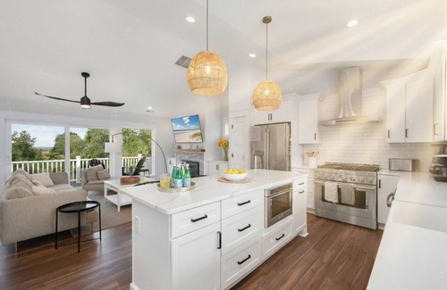 Corolla House | NEW, Lux Soundfront, Heated Pool, HotTub, Elevator, Renowned Currituck Club Access
