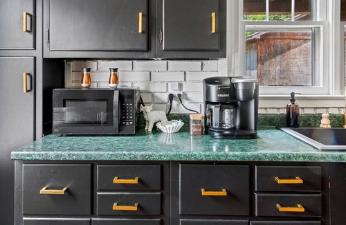 Chillicothe Apartment | NEW Luxe Pet Friendly Free Parking Downtown