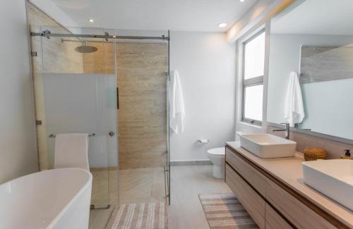 Loreto Apartment | New Luxurious Oceanfront 2 Bedroom Condo with Stunning Views