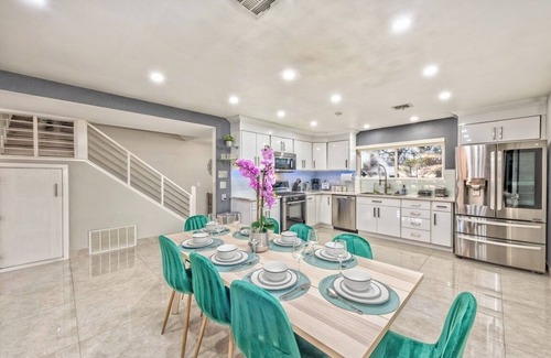 Rancho Oakey House | NEW Luxury and exclusive villa new