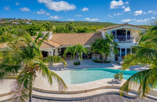Sabadeco Villa | New Luxury Oceanfront Villa !