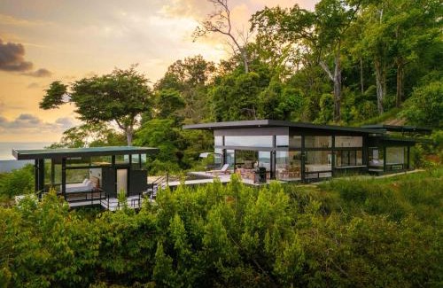 Portalon House | New Luxury! Panoramic Views-pool-private-gated