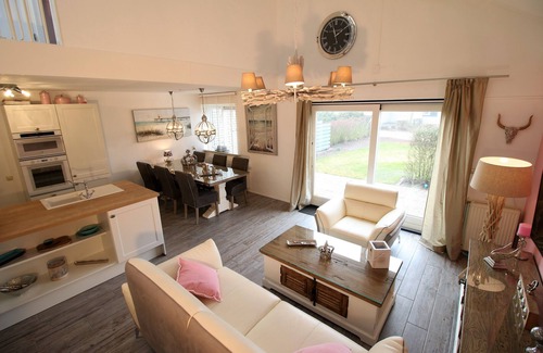 Julianadorp aan zee House | NEW Luxury villa by the sea, sauna, whirlpool, sunshower, completely renovated