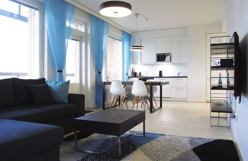 Etelainen District House | New & modern seaside residence with huge balcony