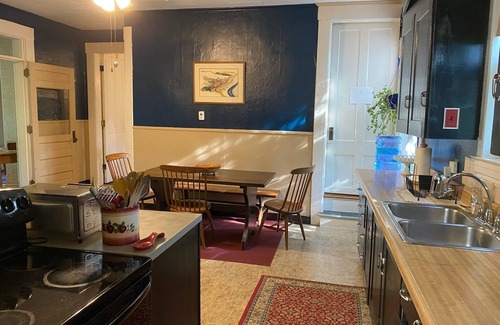 St. Johnsbury House | New Moon Inn at White Birch Farm