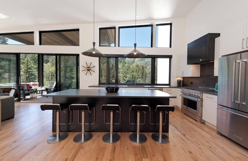 Columbine Lake House | New Mountain Home on 2 Acres - 2 Miles to Purgatory - Views/Hot Tub/Fire Pit