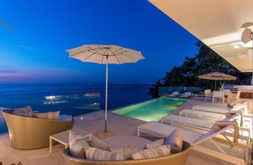 South Shore Hotel Area House | New oceanfront luxury Villa in Puerto Vallarta