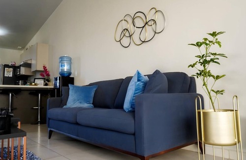 Zaragoza House | New, Peaceful Bonavista Home!
