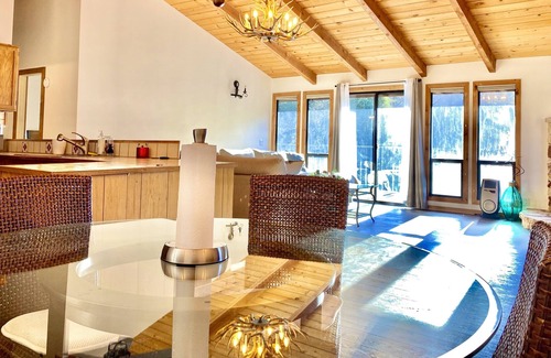 Carmel Valley Cabin | NEW! Peaceful Cabin on the Carmel Valley River close to Wine Tasting & Hiking