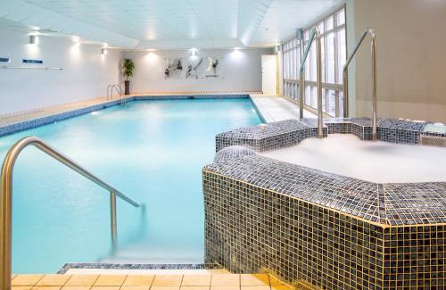 Shirrell Heath Hotel | New Place