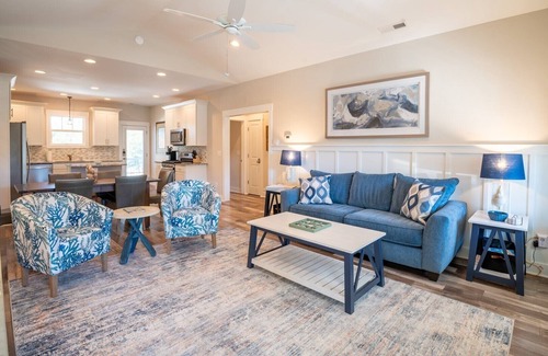 St. James House | NEW Property- Pet Friendly Private Home with Fenced Yard