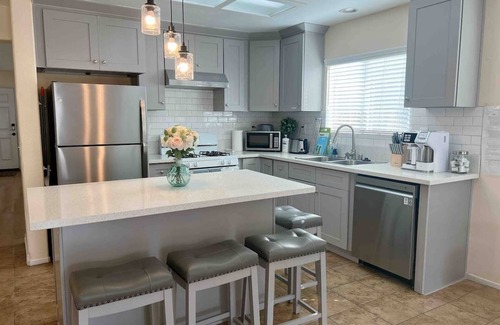 Victorville House | New Remodel Modern Heartwarming House