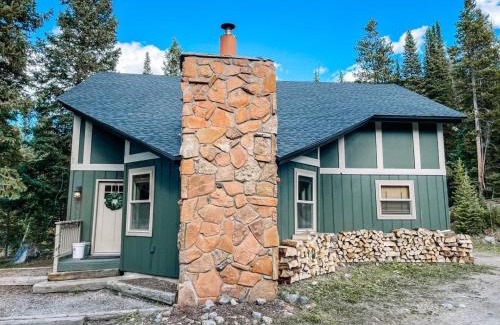 Breckenridge House | NEW Remodeled Cozy Mountain Getaway